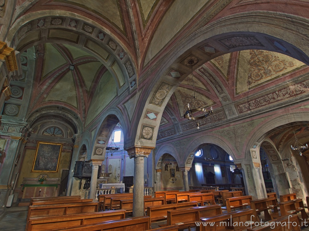 Candelo (Biella) - Arcate all'interno della Chiesa di Santa Maria Maggiore